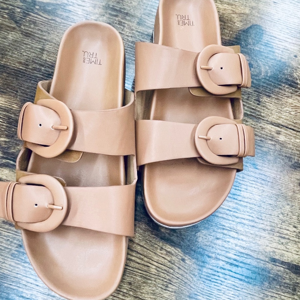 Time and Tru Sandals